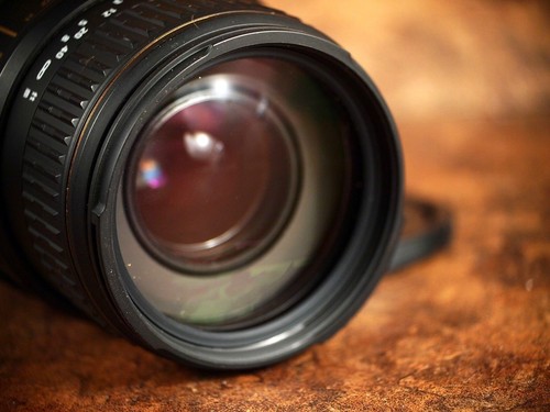 Quantaray (Sigma) AF Objektiv 70–300 mm f/4,0–5,6 LDO Macro für Minolta/Sony SAL - Bild 2 von 9