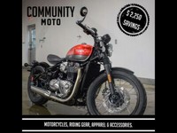 2020 Triumph Bonneville Bobber Korosi Red/Silver Ice