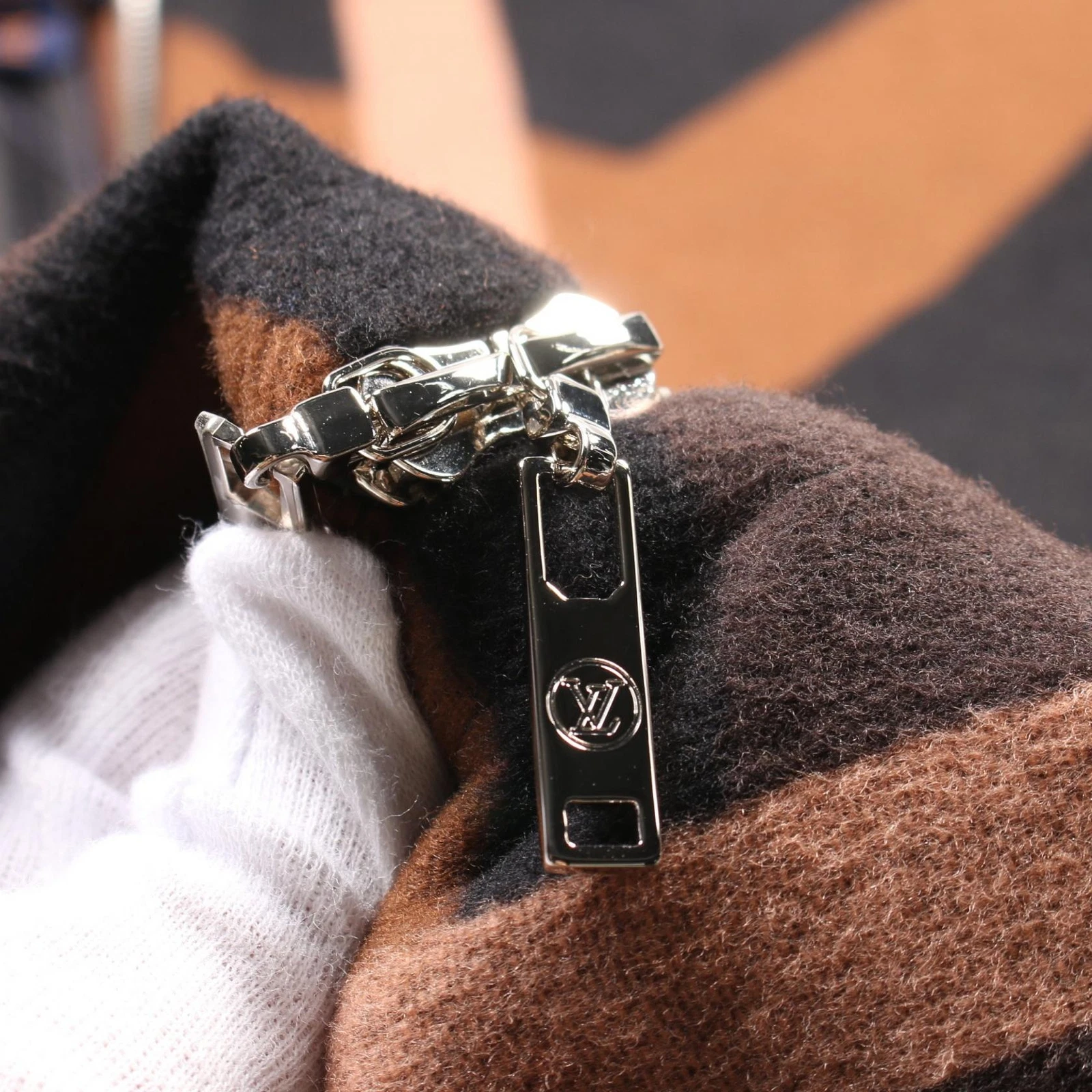 LOUIS VUITTON（LV） Cappotto poncho LOUIS VUITTON FIC041TTT lana marrone nero rosa usato donnaa ta