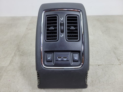 JEEP GRAND CHEROKEE WK2 13-16 CENTRE CONSOLE REAR AIR VENT WITH 2x USB SOCKETS - Picture 2 of 13