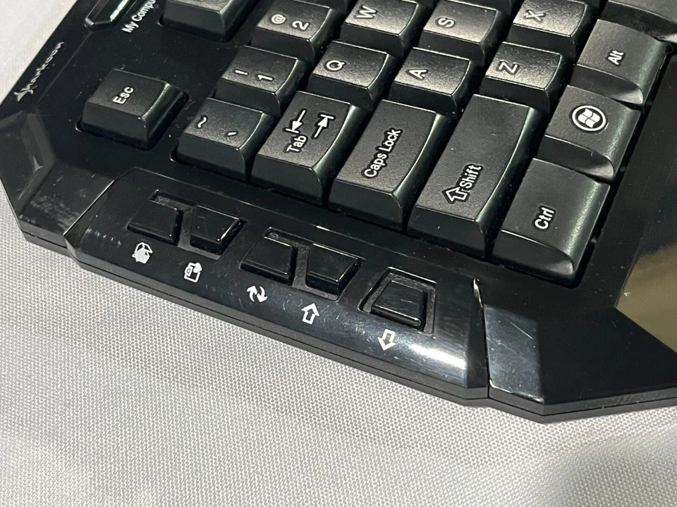 Sharkoon Skiller Gaming Keyboard Black PC Wired Tested - With Rubber Gaming Keys - Image 3 of 4