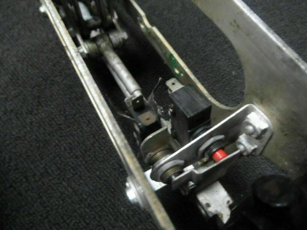 81-89 Rolls Royce Silver Spirit HYDRAULIC suspension Distribution Valve Casing