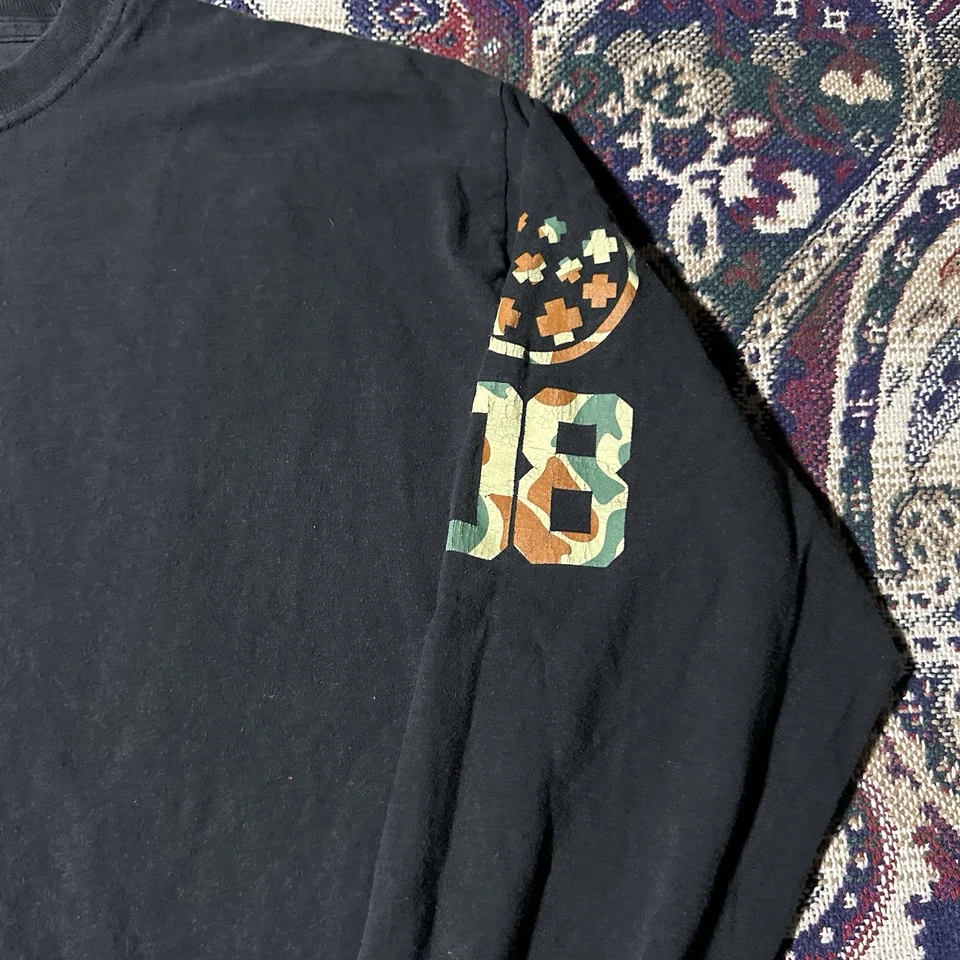 Pink Dolphin Men's Black Camo Script Long Sleeve T-Shirt Double Sided Size M - Image 3 of 4