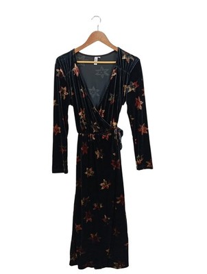 & OTHER STORIES Wickelkleid Damen Kleid Gr. DE 36 schwarz-pink Casual-Look