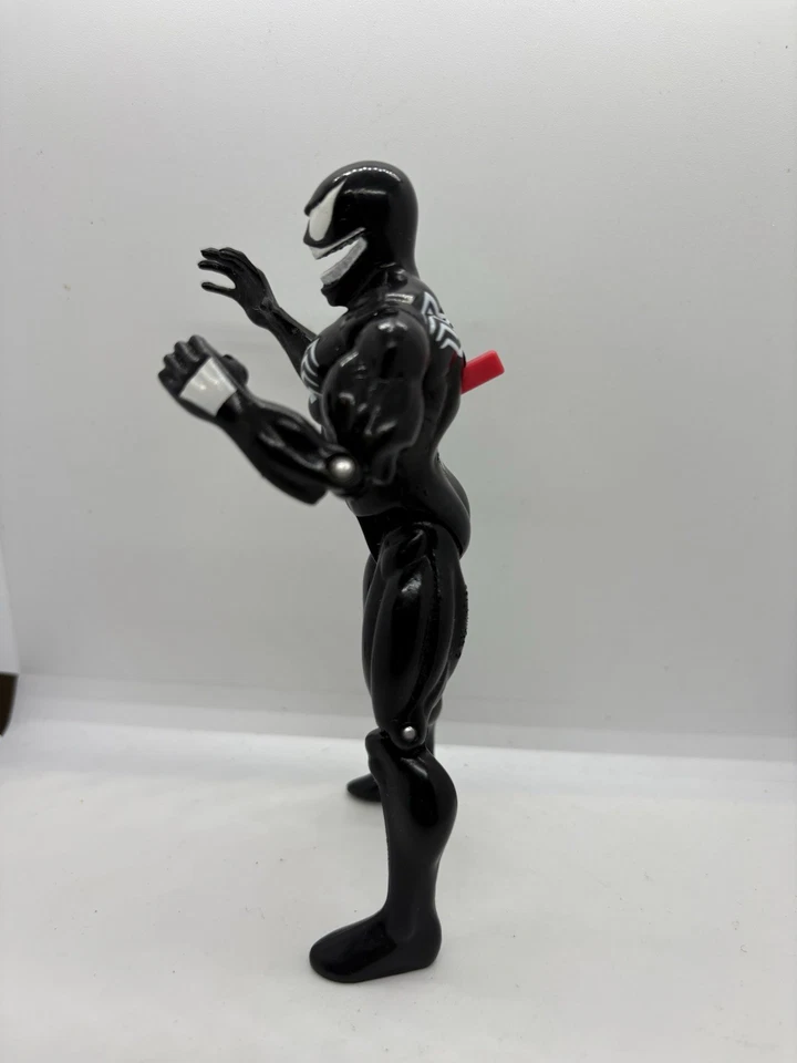 Экшн-фигурка Venom Vintage Marvel Superheroes 5,25 дюйма 1992 Flicking Tongue - Изображение 2 из 4