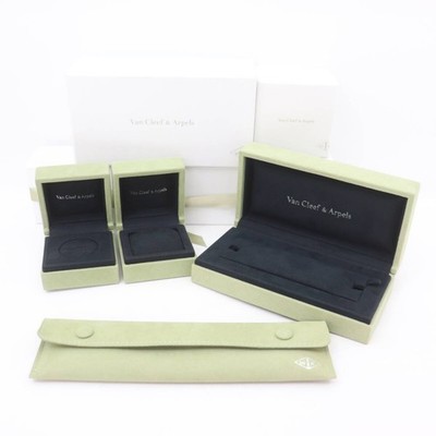 Van Cleef ＆ Arpels jewelry case box bracelet ring case set of 4 q1234814825HA