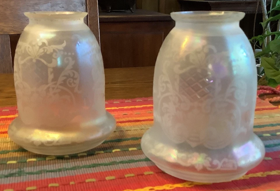 ANTIQUE IRRIDESCENT ACID ETCHED CUT GLASS GAS ELECTRIC LAMP SHADE 2 1/4” FITTER - Image 2 of 4
