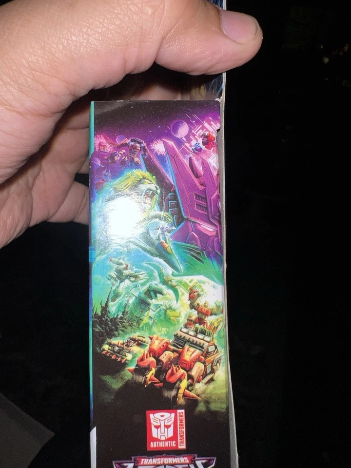 Hasbro Transformers Legacy Evolution Core Class Snarl Figure Complete - Image 3 of 4