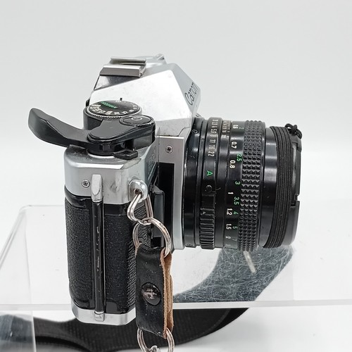 Canon AE-1 Program SLR Camera 35mm with Lens Accessories Camera Bag FLT17-CD - Picture 8 of 19