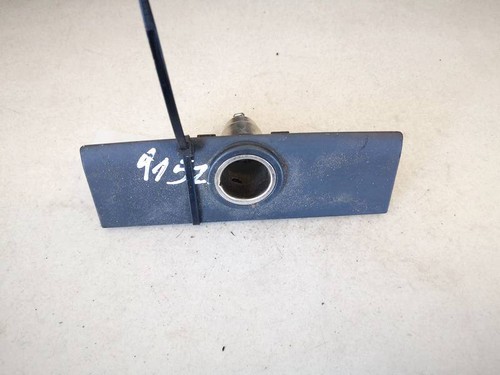 Cigarette lighter socket