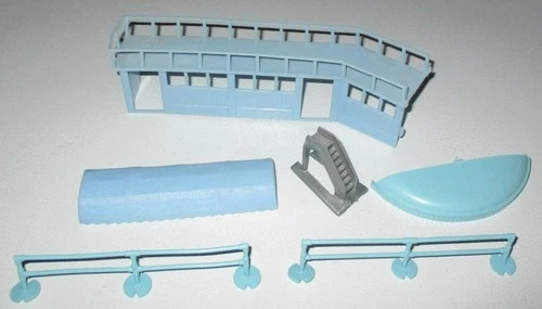 Marx 1950s-1960s Airport Accessories