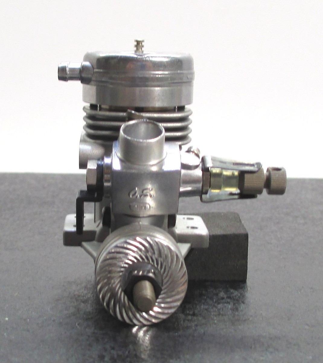 O.S. MAX-CZ-M 2.49cc water-cooled 2-stroke glow engine for R/C
