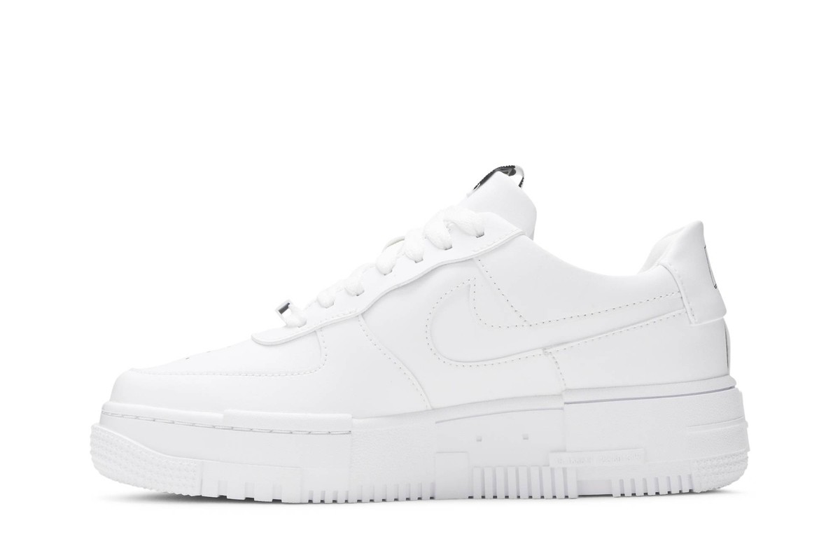 Level SS/New - Nike Wmns Air Force 1 'Pixel White' CK6649