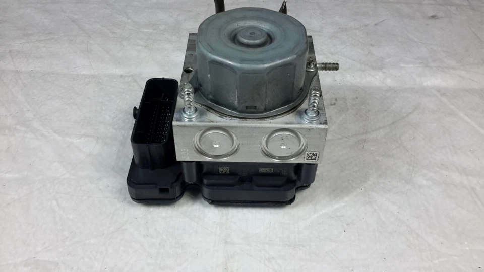 2016 Nissan Micra ABS módulo bomba de freio antibloqueio OEM 476609LP0A - Imagem 3 de 4