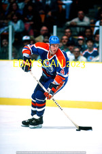 KEVIN LOWE In ACTION 35mm COLOR SLIDE Edmonton OILERS HOF DEFENSEMAN 5 CUPS