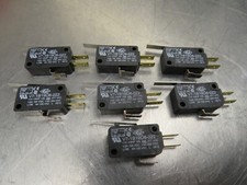 Honeywell Micro Switch V7-1B19D8-022 Lot of 7!