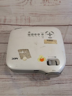 NEC VT470 SVGA Digital Video Conference Room Projector 2000 ANSI Lumens Portable