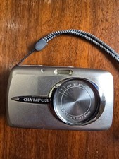 Olympus Stylus 600 Digital 6.0MP Digital Camera   unTested. CAMERA ONLY