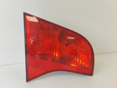 FEU ARRIÈRE GAUCHE Audi A4 Avant (B7) Combi 1.8 T 20V (BFB) 2005 8E9945093 - Photo 1/4