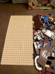 Lego SpongeBob 3825 Krusty Krab Set Incomplete - Includes 2 of 3 Minifigs