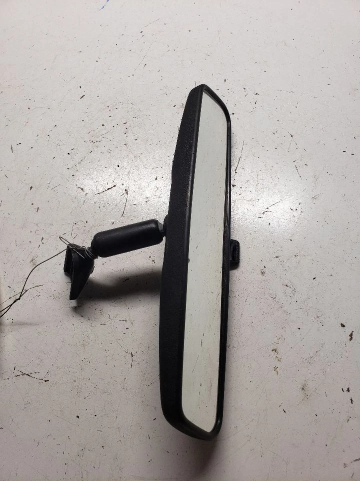 Rear View Mirror Without Telematics Fits 97-12 MALIBU 1358432 - Image 2 of 4