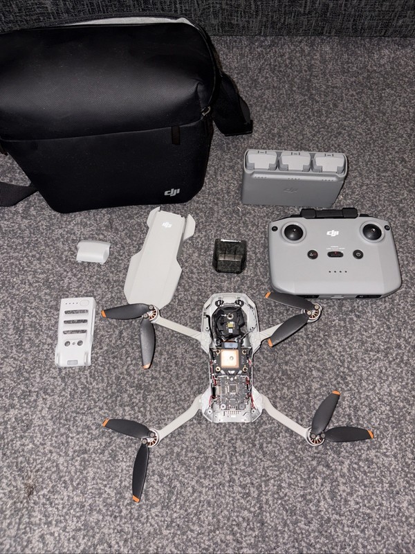 DJI Mini 2 Fly-More (hardware Issue) See Description