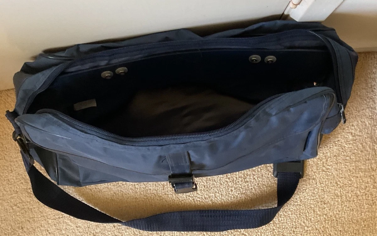 QANTAS Airline Bag From 198Os 28x15 Cm Approx Shoulder Strap,Handle See Photos
