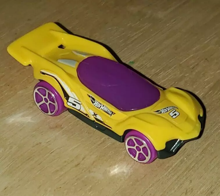 Hot wheels 2025 blitzspeeder 2019