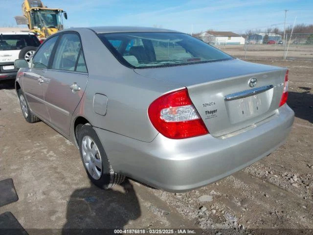 Bomba de dirección asistida usada se adapta a: Toyota Camry 2004 4 cilindros grado A Foto 3 de 4