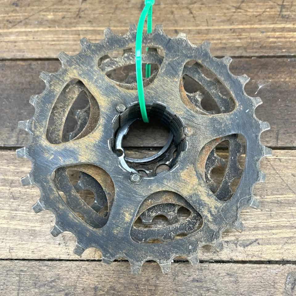 Vintage Shimano Uniglide Cassette 6s 28t  6 Speed 28 Tooth 13 Tooth Black 80s A6 - Image 4 of 4