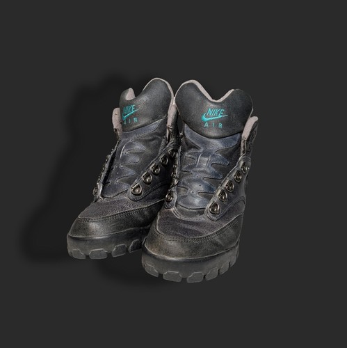 Vintage Nike Air Boots Womens 8.5 Lace Up Work Hiking Black Leather 940305-IA - Picture 2 of 9