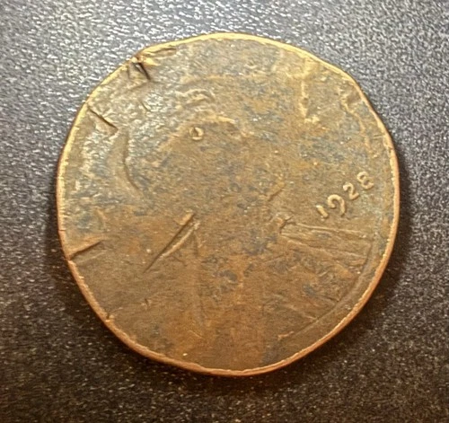 1928 Lincoln Wheat Cent  ~ Strike ~ Off Center ~ Error