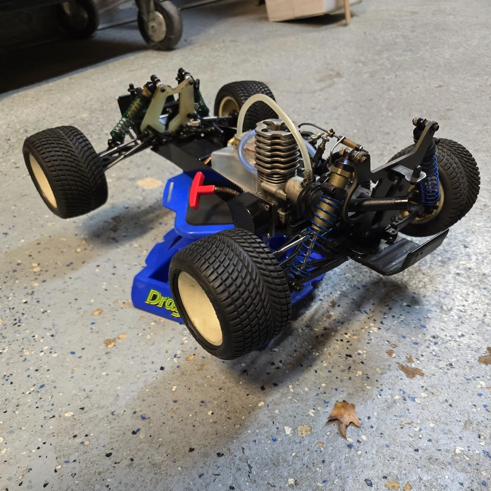 Team Associated RC10 GT Black Tub Chassis 1/10 Nitro OS cz engine *RARE* - Image 4 of 4