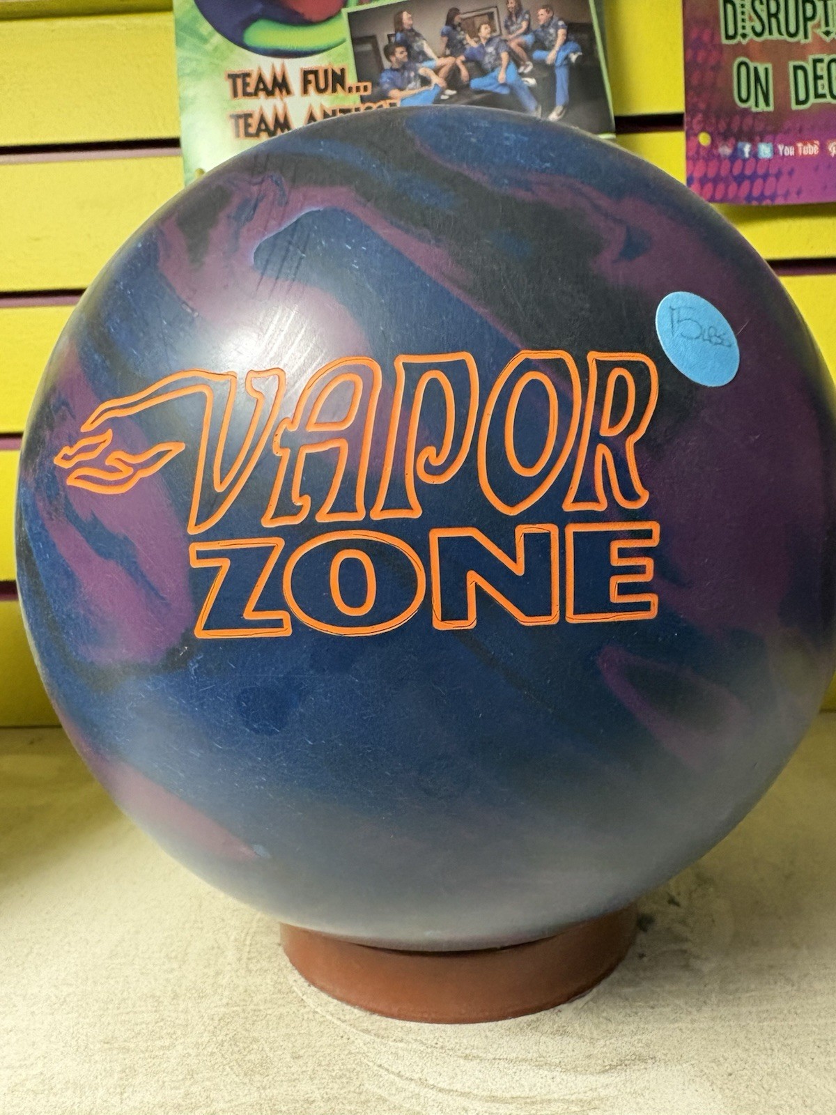 15lb Brunswick Vapor Zone Solid Bowling Ball NIB!