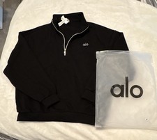 Size Medium - Alo quarter zip