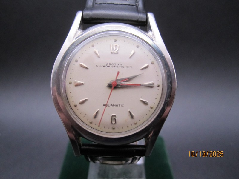 VINTAGE CROTON NIVADA GRETCHEN AQUAMATIC WATCH VERY CLEAN RUNS GREAT 17 JEWEL
