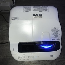 Epson BrightLink 585Wi Interactive LOW LAMP HOURS Ultra Short Throw WXGA