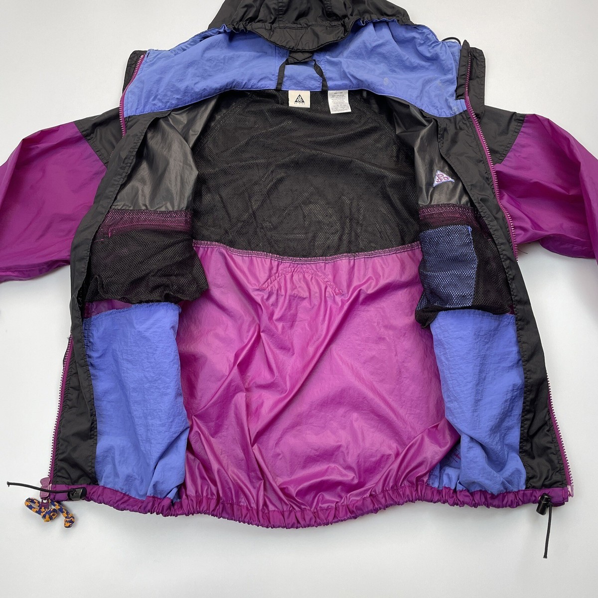 Vintage Nike ACG Windbreaker Purple Nylon Lightweight Jacket Vintage Nike ACG Windbreaker Purple Nylon Lightweight Jacket