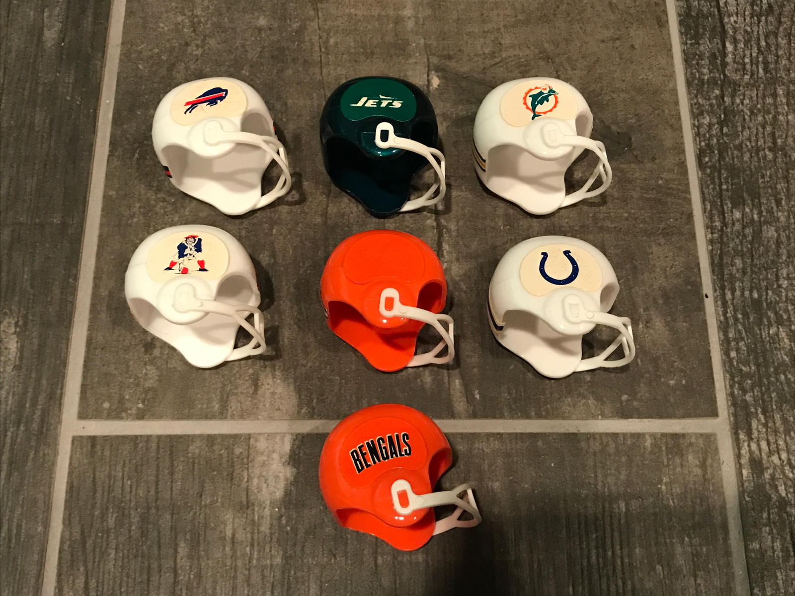 AFC Kit 1 Football Helmet Kit Mini Plastic Gumball Football Helmet NFL