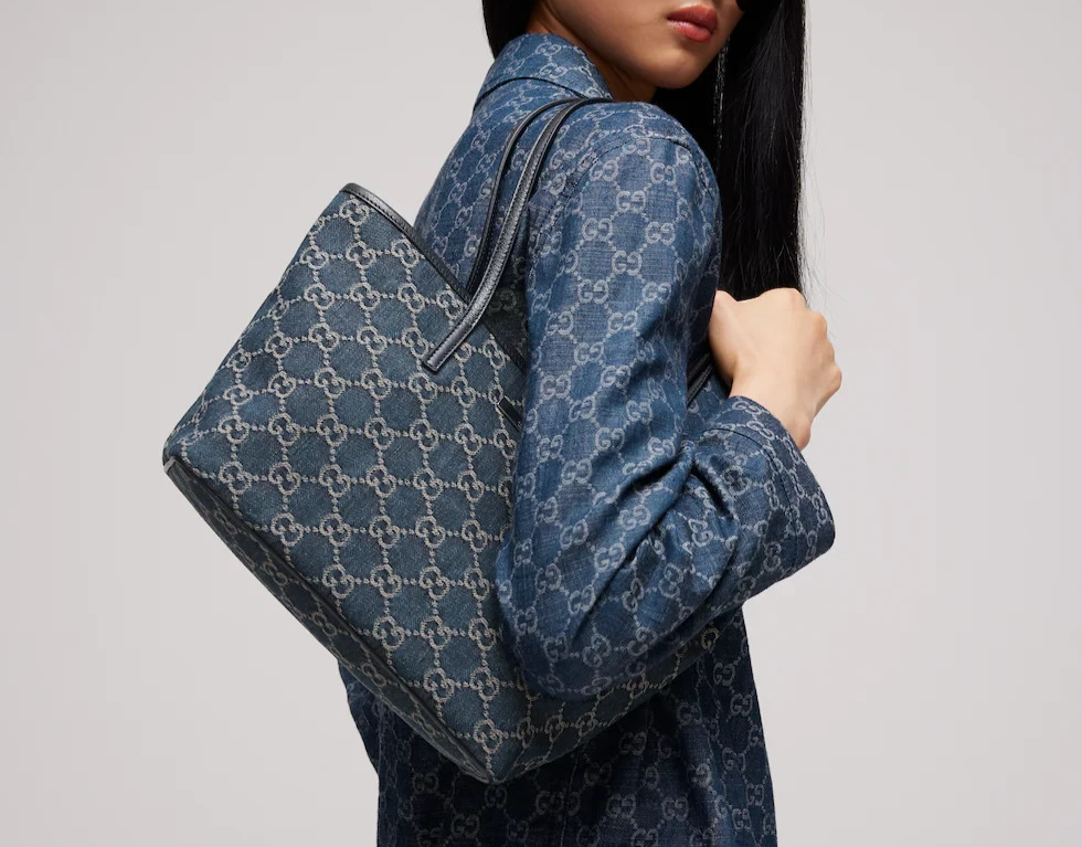 激レア ✨ オールドGUCCI フローラル ショルダーバッグ ネイビー Gucci Tribeka Small Tote Bag GG denim Dark Blue 875236 Japan New