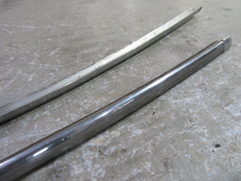 Ford Customline 1955 4 puertas exterior ventana trasera moldura inferior acero inoxidable Foto 2 de 4