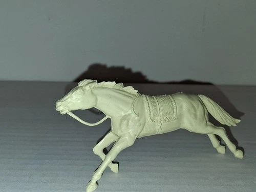 Marx Indian Horse Running Fort Apache Western Play Set Cream Color