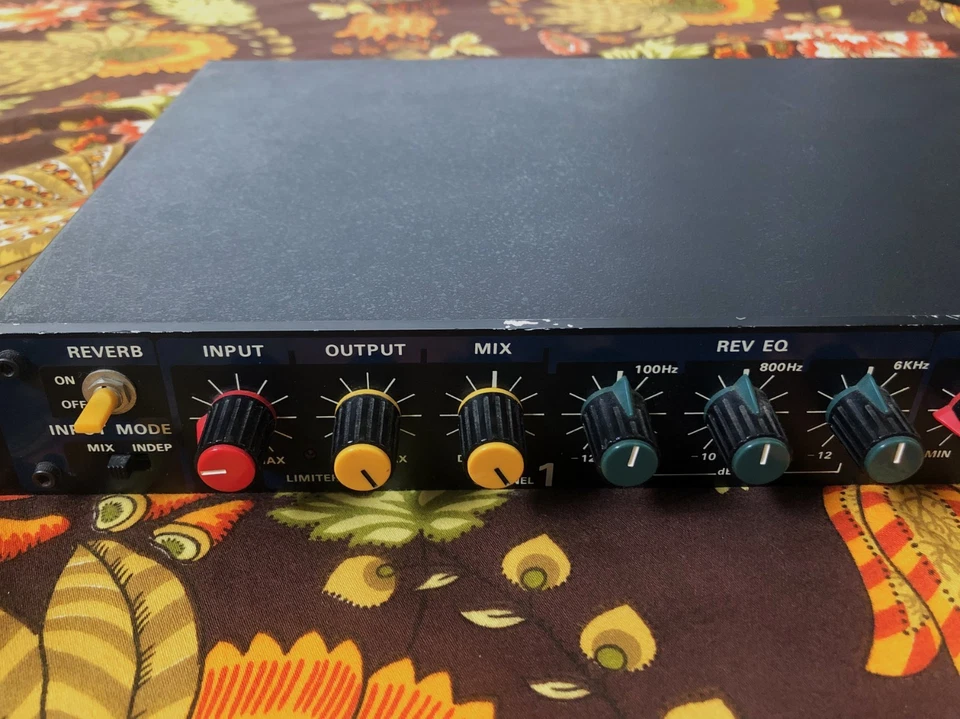 Vesta Kaza RV3 Dual Reverberation Device - Vintage 1980s Spring Reverb (WORKING) - Image 3 of 4