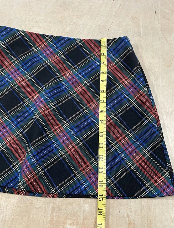 Minifalda mujer Zara talla pequeña multicolor a cuadros Foto 2 de 4