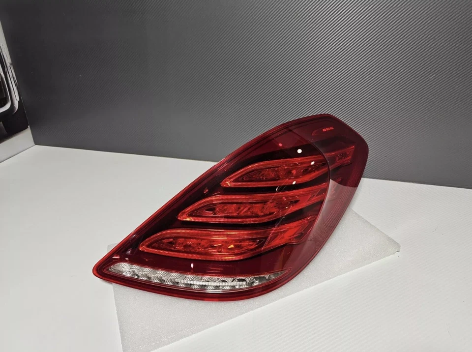 Luz trasera derecha LED OEM 2014 2015 2016 2017 MERCEDES-BENZ S 550 S600 S63 AMG 2014 Foto 2 de 4