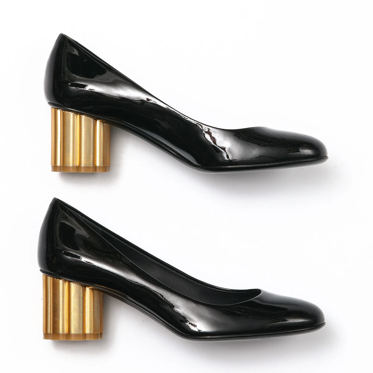 Ferragamo top lucca pump