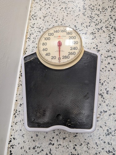 Sunbeam Bath | Sunbeam Vintage Health Meter Scale | Color: Black/White | Size: 1
