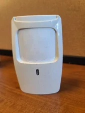 USED- Honeywell DT-7235T Dual Tec motion sensor WITH MANUAL