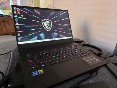 MSI Stealth GS66 15'' Core i7-12700h,RTX3070Ti Gaming Laptop,32gb DDR5,512GB SSD