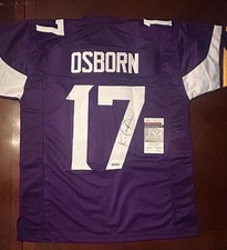 K J Osborn Minn. Vikings Autographed Jersey JSA Authenticated #17 Purple NFL XL